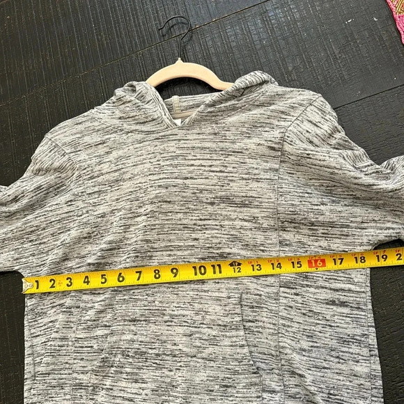 Athleta Girl Kickin’ it Poncho Hoodie Sweatshirt in gray size XL / 14 - Picture 5 of 7